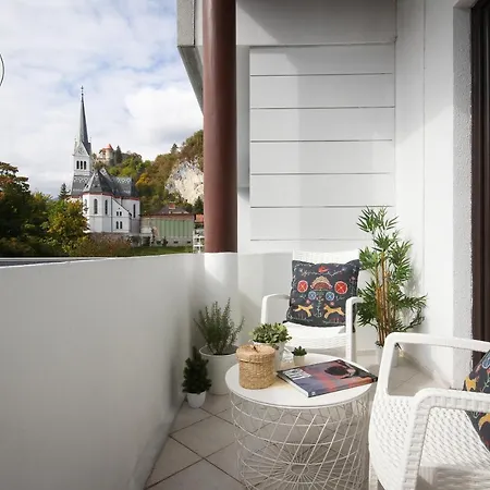 Lakefront - & Maison d'hôtes 3*