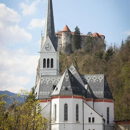 Lakefront - & Casa de hóspedes 3*