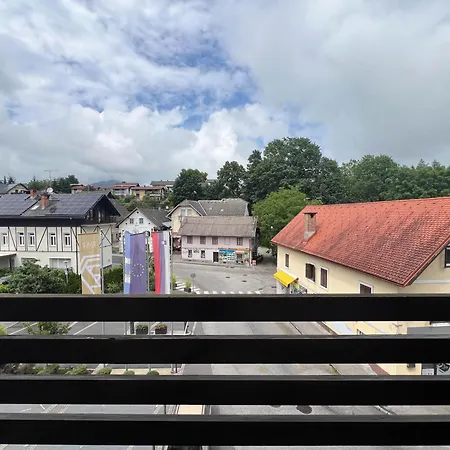 Lakefront - & Maison d'hôtes 3*