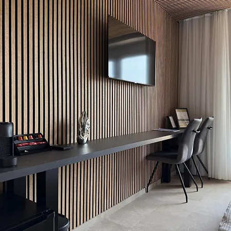 Lakefront - & Μπλεντ