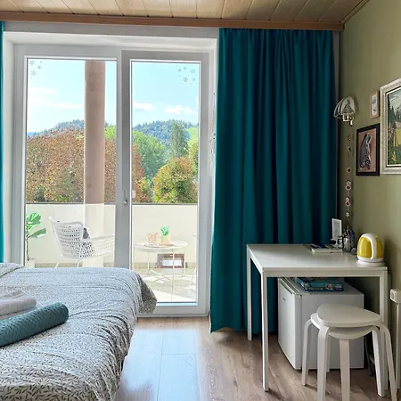 Lakefront - & Maison d'hôtes 3*