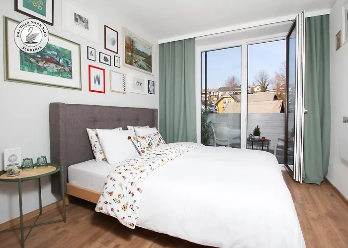 Lakefront - & 3* Bled