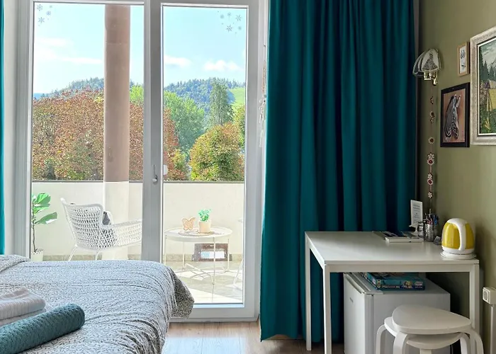 Lakefront - & Hiša za goste 3*